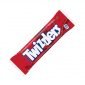 I bastoncini Twizzlers Twist della Hershey's sono dei colorati e deliziosi snack dolci al gusto di fragola che, con il loro sapore intenso, causeranno dipendenza! Molto conosciuti negli USA, sono molto apprezzati dai più piccoli per la loro forma particolare e per il loro gusto pieno di fragola. Confezione da 70 grammi. 