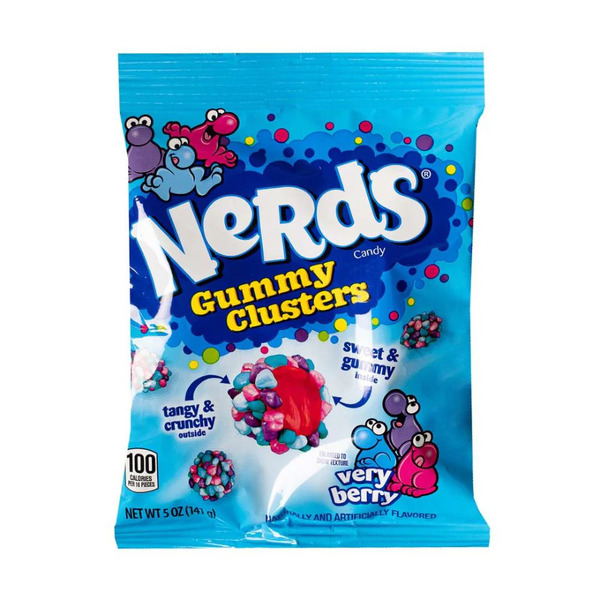 nerds-gummy-clusters-very-berry-141g (1) I Nerds Gummy Clusters Very Berry sono dei grappoli gommosi. E' una combinazione di sapori e consistenze frizzanti e croccanti al gusto di frutti di bosco. Hanno un cuore gommoso tempestato di piccole caramellino nerds frizzanti. Quelle piccole dolci scintille sono davvero fantastiche. Le hai mai provate?