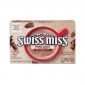 Prodotto negli Stati Uniti a Menomonie, nel Wisconsin a partire da latte fresco di fattoria, ogni tazza di Swiss Miss ha un sapore avvolgente e genuino in ogni sorso. La miscela di cacao caldo utilizza 5 ingredienti semplici per creare la perfetta miscela di cremoso cioccolato al latte, che piacerà agli amanti del cioccolato di tutte le età.