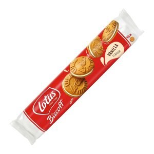 Croccanti fuori, teneri dentro! I biscotti Lotus Biscoff Vanilla vi conquisteranno. Tra due croccanti biscotti si nasconde una crema alla vaniglia irresistibilmente morbida, che si armonizza meravigliosamente con il gusto di caramello leggermente speziato dei biscotti. Un ottimo accompagnamento per tutte le bevande calde.