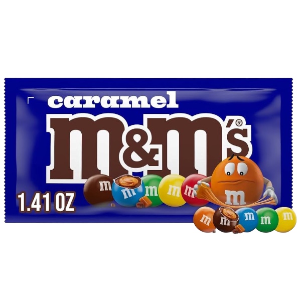 M&M’S Caramel 41 gr. combina il classico cioccolato al latte M&M’S con un morbido cuore di caramello, racchiuso nel caratteristico guscio croccante colorato.