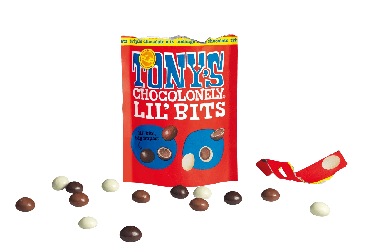 Tony's Chocolonely Lil’ Bits Triple Chocolate Mix: un'esplosione di cioccolato triplo. Delizioso, indulgente e irresistibile. Assapora la perfezione del cioccolato con ogni morso.