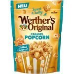 Werthers Original Caramel Popcorn Salted Caramel. Novità Assoluta: confezione di popcorn al golosissimo Caramello salato. Ogni confezione da 140 grammi, contiene dei popcorn ricoperti di caramello salato pronti per essere divorati. Se già conoscevi i popcorn Werther ricoperti di caramello, ora non potrai fare a meno di questa INGORDA variante. Attenzione, provoca una deliziosa dipendenza. Astenersi i più golosi.
