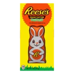 Reese's Peanut Butter Reester Bunny. I bambini di tutte le età adoreranno questo classico coniglietto pasquale. E' ricoperto di delizioso cioccolato al latte e ripieno del caratteristico burro di arachidi di Reese. Per una sorpresa divertente, prova a infilare le caramelle al burro di arachidi Reese's Bunny nel cestino di Pasqua dei tuoi bambini e preparati a osservare l'eccitazione svolgersi.