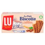 LU Le Petit Biscotte Cinnamon Cookies. Questa generosa confezione da 200 g è perfetta da condividere con amici e familiari. La classica ricetta francese dei biscotti croccanti si fonde con il gusto classico e intenso della cannella. Ideali per casa o da portare con sé. La dolcezza perfetta.