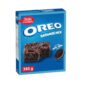 Betty Crocker Brownie Mix Oreo 385 gr. Preparato per brownie Betty Crocker con veri pezzi di biscotti OREO da cospargere sull'impasto prima di infornare. VELOCE E FACILE: Basta mescolare il preparato per dolci secco con acqua, olio e uovo e infornare seguendo le istruzioni sulla confezione per creare un dessert che tutta la famiglia potrà gustare. DOLCI PER OCCASIONI SPECIALI: Prepara i brownie OREO per dolci feste e momenti quotidiani; ideali per dolcetti in ufficio, feste di compleanno e altro ancora.