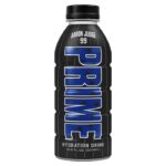 Prime Hydration Aaron Judge V3 500Ml. L'ultima aggiunta alla gamma PRIME Hydration è qui. La bottiglia speciale PRIME Hydration Aaron JUdge è ora disponibile direttamente dagli USA. Questa collaborazione tra il miglior giocatore della MLB di recente - Aaron Judge, Logan Paul e KSI offre ai fan un'esperienza di idratazione unica con un tocco da collezionista. Con zero zuccheri aggiunti, acqua di cocco al 10%, BCAA, elettroliti e antiossidanti, questa bevanda è progettata per fornire idratazione e refrigerio ottimali. La bottiglia Aaron Judge in edizione limitata offre non solo una bevanda funzionale ma anche un ricordo. Prime Hydration Aaron Judge 500Ml è al gusto arancia e crema, senza zuccheri aggiunti. Non contiene caffeina. Bottiglia Creata Negli USA.