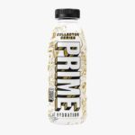 Prime Hydration Collector Series. La bevanda idratante Prime Hydration Drink della serie Collector è caratterizzata da una miscela di agrumi, kiwi e lampone, che alcuni fan potrebbero aver già provato se hanno mai avuto a disposizione le collaborazioni Central Cee e Peso Pluma.