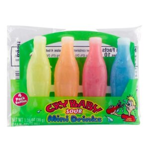 Cry Baby Wax Sour Mini Drinks. Morsicateli, beveteli, masticateli: i Mini Drink Cry Baby Extra Sour sono l'esperienza di caramelle acide per eccellenza! Queste nostalgiche bottiglie di cera sono riempite con un liquido intensamente aspro che scuoterà le vostre papille gustative e vi lascerà con la voglia di altro. Pronti per un'avventura piena di sapore? Prendete una bottiglia, assaggiatela e godetevi l'esplosione di bontà acidula al suo interno. Perfetti per chi ama una delizia acida divertente e unica!