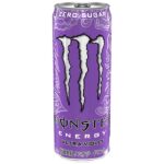 Monster Energy Ultra Violet(TAB Black) - JPN 355 ml. L’energy drink più conosciuto al mondo ci propone questa volta una sfiziosa ricetta al gusto uva. Come per tutte le Monster, questa bibita ha un un elevato contenuto di caffeina e taurina per darti la carica di cui hai bisogno, ma questa volta senza zuccheri e senza calorie. Lattina americana logo Monster su linguetta colorata. Che aspetti a provarla? Scende giù che è una meraviglia!