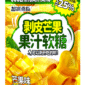 Guozhruantang Caramelle gommose al succo di mango 55 gr Queste caramelle gommose al mango uniscono dolcezza e succosità: immerse in succo concentrato di mango (≥50 %), offrono una consistenza morbida e fruttata. Ideali come snack goloso, sono perfette per chi ama le gummy alla frutta. Da gustare a temperatura ambiente, si conservino lontano da luce e umidità.. Sono come le Amos ma con più succo !