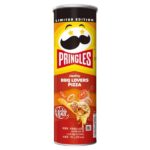 Pringles Korea BBQ Lovers Pizza unisce il sapore della pizza barbecue alle patatine Pringles. Questa sofisticata combinazione crea un ricco e lussuoso aroma di formaggio e carne barbecue, per un'esperienza di gusto unica. Perfetta per chi desidera portare a casa un pezzo di delizia unica coreana a ogni morso. 