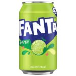 Fanta Melon Korea è un gusto esclusivo e unico di Fanta Korea con aroma di melone. Questa Fanta è realizzata con il succo delle melone più saporite, risultando nella perfetta combinazione di dolce e rinfrescante.
