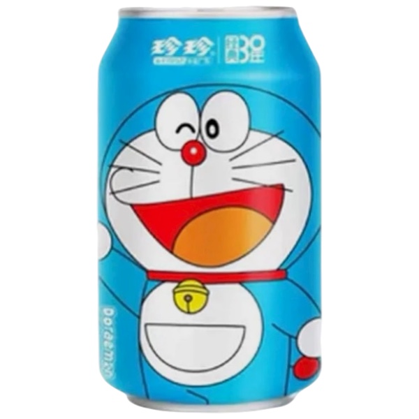 Qdol Doraemon Bevanda Frizzante Gusto Litchi da 330 ml Qdol Doraemon Bibita: Un'esplosione di freschezza e dolcezza! La nostra bevanda frizzante al sapore di litchi ti sorprenderà con ogni sorso. Perfetta per rinfrescarti in ogni momento della giornata. Scopri la leggerezza e l'originalità di questa bibita unica, ispirata al mondo di Doraemon!