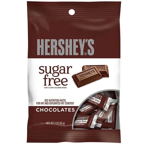 Hershey's Milk Chocolate Sugar Free da 85 gr. C'è felicità, e poi c'è felicità Hershey's. Realizzate con il delizioso cioccolato che è un classico da decenni, le barrette di cioccolato Hershey Zero Zucchero rendono la vita più deliziosa anche con restrizioni dietetiche. Queste caramelle senza zucchero sono la delizia perfetta per innumerevoli occasioni speciali e quotidiane. Tienine una busta a portata di mano per gli ospiti e conservane un po' in dispensa per uno spuntino comodo quando ne hai voglia. Presentati alla serata cinema con le barrette Hershey's senza zucchero per accontentare tutti, compresi coloro che seguono diete a basso o nullo contenuto di zucchero. Dolcificanti: Maltitolo e Poliglucitolo