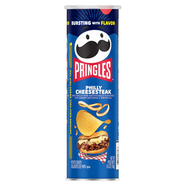 Pringles-Philly-Cheesesteak-158g (1) Pringles Philly Cheesesteak da 158 gr. Sono patatine al gusto di carne e formaggio. Queste Pringles sono ispirate al famoso panino Philly Cheesesteak e combinano perfettamente il sapore succulento della carne con il cremoso gusto del formaggio, offrendo un'esperienza gustativa unica. Una volta assaggiate, non potrai più farne a meno.