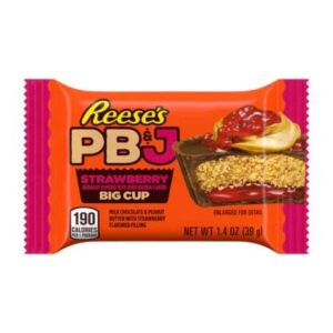 Reese's PB&J Strawberry big cup 39gr l’unione perfetta tra il classico burro d’arachidi Reese’s e un cuore cremoso di marmellata alla fragola. Un gusto irresistibile che richiama il celebre sandwich americano PB&J, in una versione golosa e intensa. Dolce, salato e assolutamente