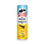 Pringles Italian Style potato chips with parmesan and black pepper flavor da 110 gr. Snack in tubo – patatine a base di patate, aromatizzate con pepe nero e formaggio Parmigiano in stile italiano. Perfette per uno snack gustoso e conviviale.