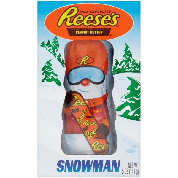 Reese's Peanut Butter Snowman da 141 gr.  Scopri la magia delle feste con il Reese’s Peanut Butter Snowman! ⛄ Un grande cioccolatino natalizio ripieno della celebre crema di burro d’arachidi Reese’s, avvolto in un guscio di cioccolato al latte cremoso. Perfetto da regalare o condividere, questo pupazzo di neve dolcissimo unisce tradizione e gusto autentico americano.