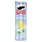 Pringles Lime N Tart 110 gr. Confezione di Pringles Lime & Tart, patatine dal gusto fresco e acidulo al lime..Gustose, croccanti e un po’ “fuori dagli schemi”, queste Pringles offrono un mix inedito: il lime fresco e agrumato si unisce a una nota dolce-acida che richiama la crostata, creando uno snack sorprendente e particolare. La loro consistenza leggera e il condimento audace le rendono perfette per chi cerca un sapore moderno e alternativo. Ideali come spezza-fame o per un aperitivo diverso, sono uno snack audace che unisce croccantezza e un tocco di estro. Made In China