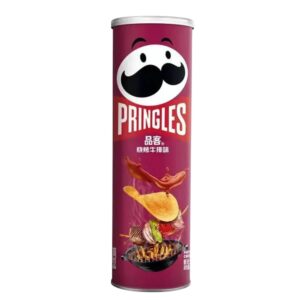 Pringles BBQ Steak Asian 110 gr. Pringles BBQ Steak Asian sono croccanti, intense e super saporite. Il gusto steak alla griglia incontra un tocco asiatico speziato e leggermente dolce, per uno snack diverso dal solito. Perfette per chi ama i sapori decisi e le edizioni internazionali introvabili in Italia. Una lattina tira l’altra.