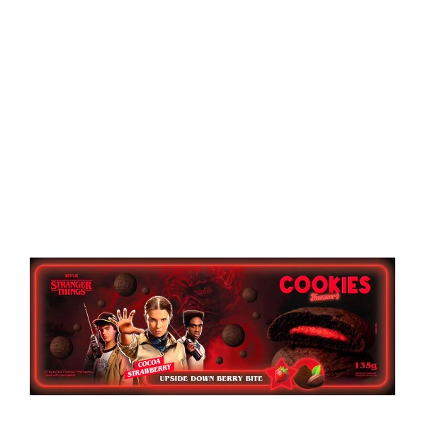 Yummers Stranger Things Chocolate Strawberry da 135 gr. Una collaborazione esclusiva con la serie Stranger Things: biscotti morbidi al cacao con cuore cremoso al gusto fragola. Perfetti per un momento snack “da Upside Down”.Prendili subito abbiamo veramente pochi pacchetti disponibili.