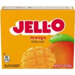 Jell-O Mango 85 gr. La classica gelatina al gusto di mango. E' uno dei dessert di gelatina più popolari d'America. Tutto quello che devi fare è mescolare la polvere con 1 tazza di acqua calda per 2 minuti. Metti un altra tazza di acqua fredda e mescola. Inserisci il liquido in 3 vaschette da 250 ml e riponili in frigorifero per 4 ore. Per una gelatina più gustosa inserisci dei pezzetti di frutta ed aspetta. Un dessert perfetto. 