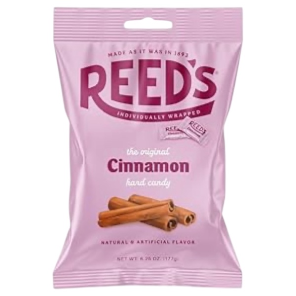 Reed s Hard Candy Cinnamon 177 gr. Caramelle dure americane dal gusto intenso di cannella piccante, pensate per chi ama i sapori forti e decisi. Reed's Hard Candy Cinnamon offrono una dolcezza iniziale seguita da una nota speziata calda e persistente, tipica della vera cannella. Perfette da gustare lentamente, ideali anche per rinfrescare l’alito o come piccolo snack dal carattere deciso.