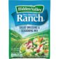 Hidden Valley Original Ranch 28 gr è la salsa americana fresca e cremosa che comunemente gli americani usano per arricchire le insalate. La ricetta è composta da una combinazione di latticello, aglio, cipolla e diverse erbe aromatiche e spezie ed ha un gusto unico ed inimitabile. Perfetta anche sui sandwich, oppure abbinata a carni bianche e pesce. Taste of America! Ogni bustina in polvere crea 500 ml di salsa.