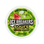 Ice Breakers Sours Watermelon Green Apple 42 gr. Caramelle dure extra sour dal gusto fruttato e intenso. Caramelle senza zucchero dal gusto super sour di anguria e mela verde. Fresche, intense e perfette per chi ama i sapori forti. Ice Breakers Sours Watermelon & Green Apple è pensato per gli amanti delle caramelle davvero acidule. L’unione tra la dolcezza fresca dell’anguria e la nota pungente della mela verde crea un’esplosione di gusto immediata, intensa e divertente.