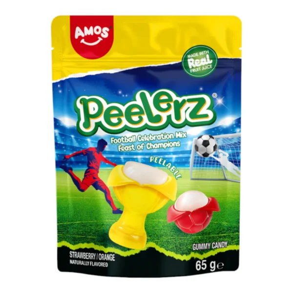 Amos Peelerz World Cup Gummy 65 gr è una delle versioni più particolari della linea Peelerz, ispirata al mondo del calcio e delle grandi competizioni internazionali. La caratteristica principale è la struttura peelable: ogni gummy può essere “sbucciata” prima di essere mangiata, creando un’esperienza interattiva e super divertente. Il design richiama coppe e palloni da calcio, rendendo il prodotto perfetto per fan dello sport, bambini, candy box e contenuti social.