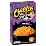Cheetos Mac N Cheese Four Cheesy porta il classico comfort food americano a un livello ancora più estremo grazie a una miscela di quattro formaggi dal gusto intenso e cremoso. Questa versione combina cheddar, parmesan, swiss e monterey jack per creare una salsa ricca, avvolgente e piena del caratteristico sapore Cheetos. La pasta a spirale trattiene perfettamente il condimento, rendendo ogni boccone super cheesy e ultra soddisfacente. Facile e veloce da preparare, è perfetto per chi ama il vero mac & cheese americano o vuole provare uno dei prodotti Cheetos più virali degli ultimi anni.