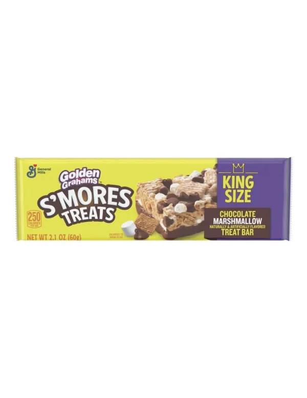 Golden Grahams S More Treats king Size 60 gr. Barretta americana ispirata agli S’mores con cereali Golden Grahams, marshmallow e cioccolato. Golden Grahams S’mores Treats Bar King Size porta tutto il gusto degli iconici S’mores americani in una maxi barretta morbida e croccante. Realizzata con cereali Golden Grahams, marshmallow soffice e cioccolato, questa snack bar combina texture chewy e crunchy in perfetto stile dessert USA.