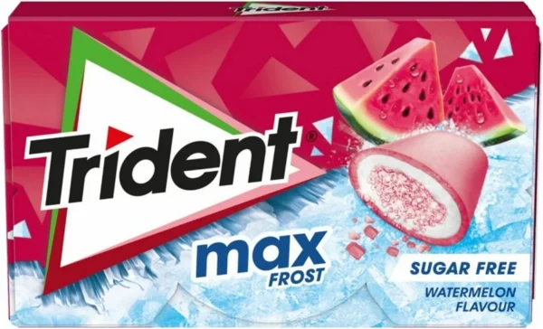 Trident Max Frost Watermelon Trident Max Frost Watermelon 20 gr. Trident Max Frost Watermelon combina il gusto dolce e succoso dell’anguria con un intenso effetto frost rinfrescante che lascia una sensazione fresca e ghiacciata in bocca. Questa variante della linea Trident Max è pensata per offrire una doppia esperienza: sapore fruttato immediato e lunga freschezza grazie alla componente mint/frost. Il risultato è una chewing gum diversa dalle classiche watermelon gum, più intensa e “cooling”. La formula sugar free la rende perfetta per l’uso quotidiano, dopo i pasti, in viaggio o durante la giornata per mantenere l’alito fresco. Il formato pocket è pratico da portare sempre con sé