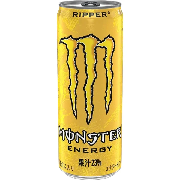 Monster Energy Juice Ripper Japan 355 ml. Monster Energy Juice Ripper Japan è una delle varianti più apprezzate dagli appassionati di Monster importate dal Giappone. Questa energy drink combina la classica formula energetica Monster con un blend di succhi tropicali che regala un sapore fruttato, dolce e incredibilmente dissetante. Il profilo aromatico richiama ananas, frutto della passione, agrumi e altri frutti esotici, con una base energizzante perfettamente integrata che non copre il gusto della frutta. Il risultato è una bevanda morbida, tropicale e molto diversa dalle classiche energy drink europee.