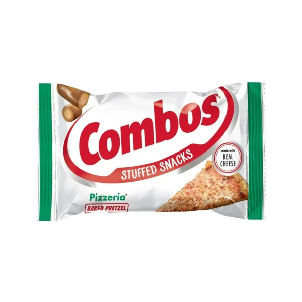 Combos Baked Pretzel Pizzeria 51 gr. Uno degli snack americani più iconici di sempre! 🇺🇸 I Combos Pizzeria Pretzel sono deliziosi bocconcini di pretzel croccante cotti al forno e farciti con una crema salata ispirata al gusto della pizza appena sfornata. Ogni morso offre il perfetto equilibrio tra la croccantezza del pretzel e il ripieno cremoso con note di pomodoro, formaggio, aglio e spezie italiane.