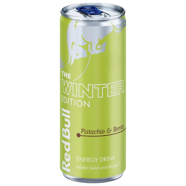 Scopri la nuova Red Bull Winter Edition 2026 Pistachio & Berries, l'edizione stagionale dal caratteristico gusto di pistacchio e frutti di bosco.La bevanda mantiene la classica formula Red Bull a base di caffeina, taurina e vitamine del gruppo B, con 32 mg di caffeina per 100 ml, pari a 80 mg per lattina da 250 ml.