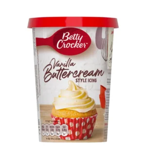 La Betty Crocker Vanilla Buttercream Icing è una cremosa glassa al gusto vaniglia, pronta all'uso per decorare, ricoprire e farcire torte, cupcake e muffin.