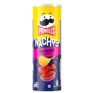 Le Pringles Nachos Paprika uniscono la croccantezza delle tortilla chips al gusto vivace della paprika, per una pausa sfiziosa e ricca di sapore. La base di mais incontra un condimento aromatico con paprika, cipolla, aglio e spezie, creando uno snack ideale per chi ama i sapori intensi e diversi dalle classiche patatine. Grazie alla pratica confezione cilindrica da 150 g, sono perfette da condividere con gli amici, da portare a una festa o da accompagnare alle tue salse preferite. 🎉