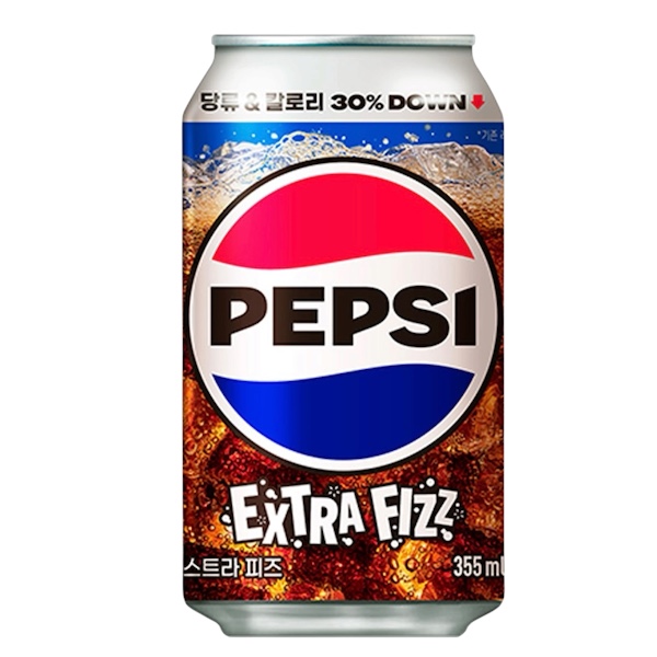 Pepsi Extra Fizz – 355 ml – Corea del Sud La Pepsi Extra Fizz è una versione coreana della celebre cola Pepsi, pensata per chi ama una bevanda particolarmente frizzante. La lattina presenta la scritta coreana 엑스트라 피즈 (Extra Fizz) e un design dedicato al mercato sudcoreano.