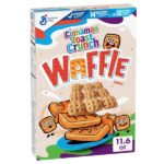 Cinnamon Toast Crunch Waffle porta tutto il gusto iconico della cannella e dello zucchero Cinnamon Toast Crunch in una nuova forma: piccoli waffle croccanti, arricchiti con note dolci di sciroppo d'acero. Perfetti per la colazione con il latte oppure da gustare direttamente dalla confezione come snack. Una versione originale e golosa dei celebri cereali americani General Mills.